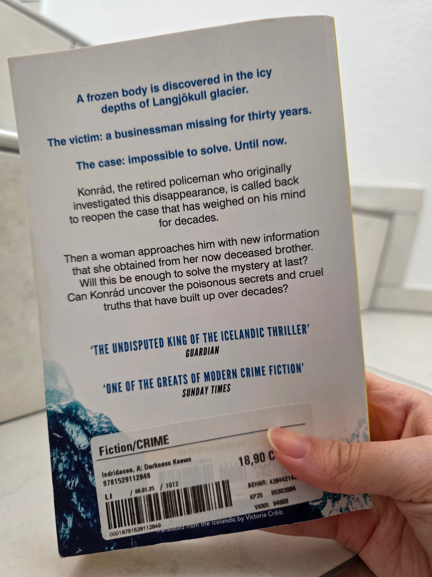 The Darkness Knows by Arnaldur Indridason