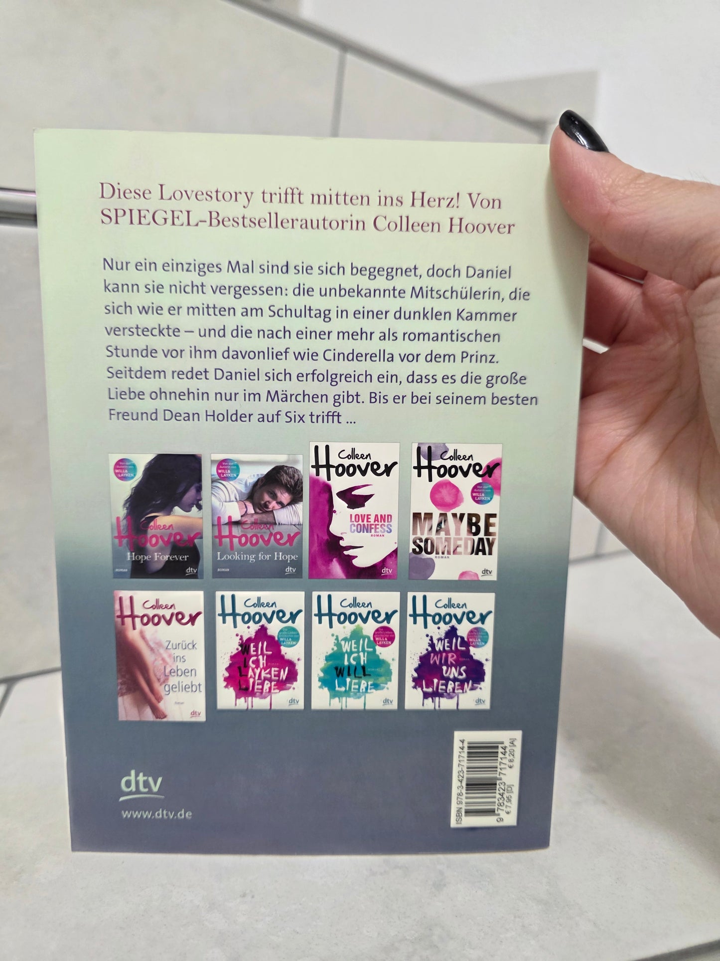 Finding Cinderella von Colleen Hoover