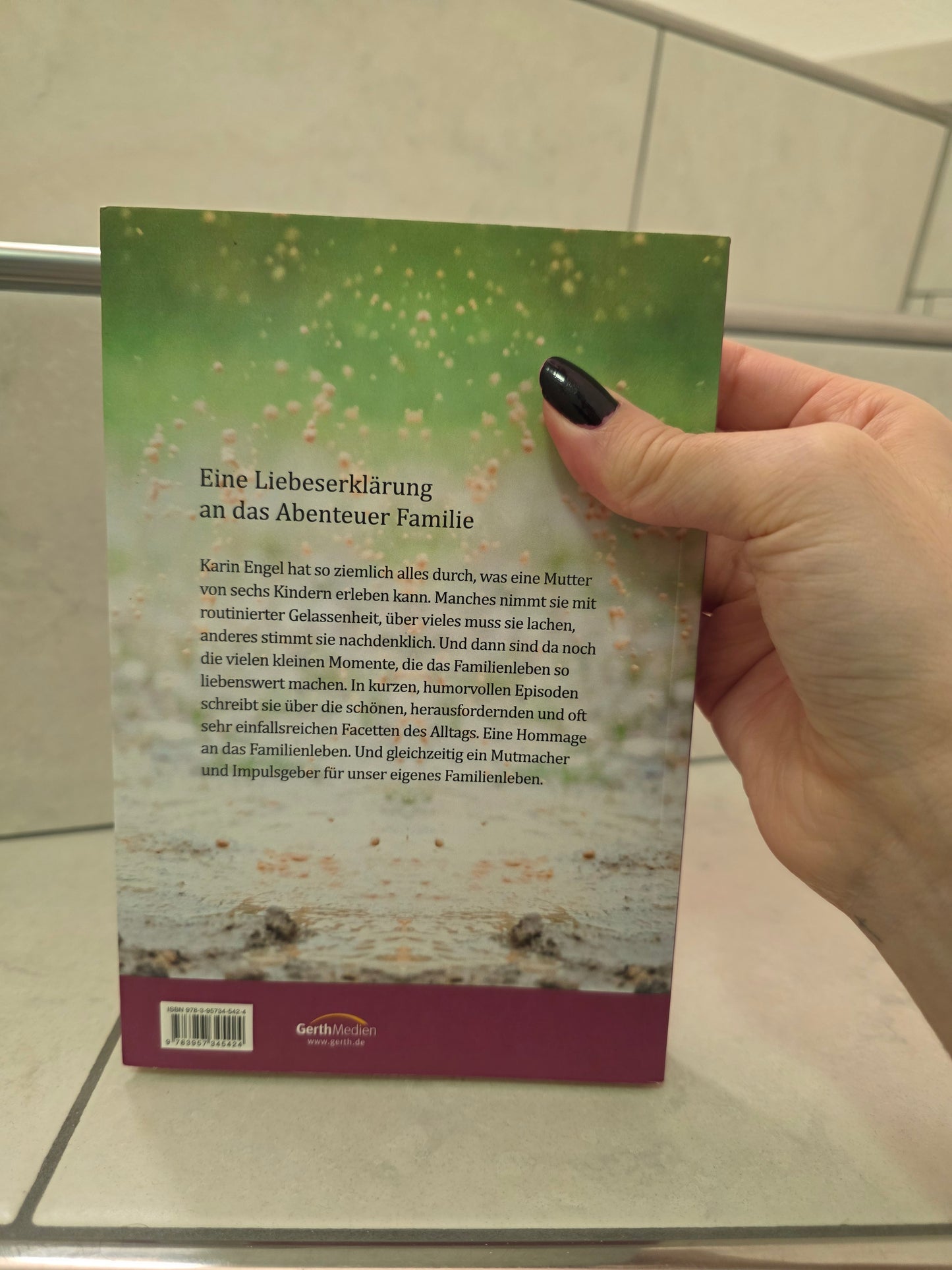 Glitzer hält auch auf Matschhosen von Karin Engel