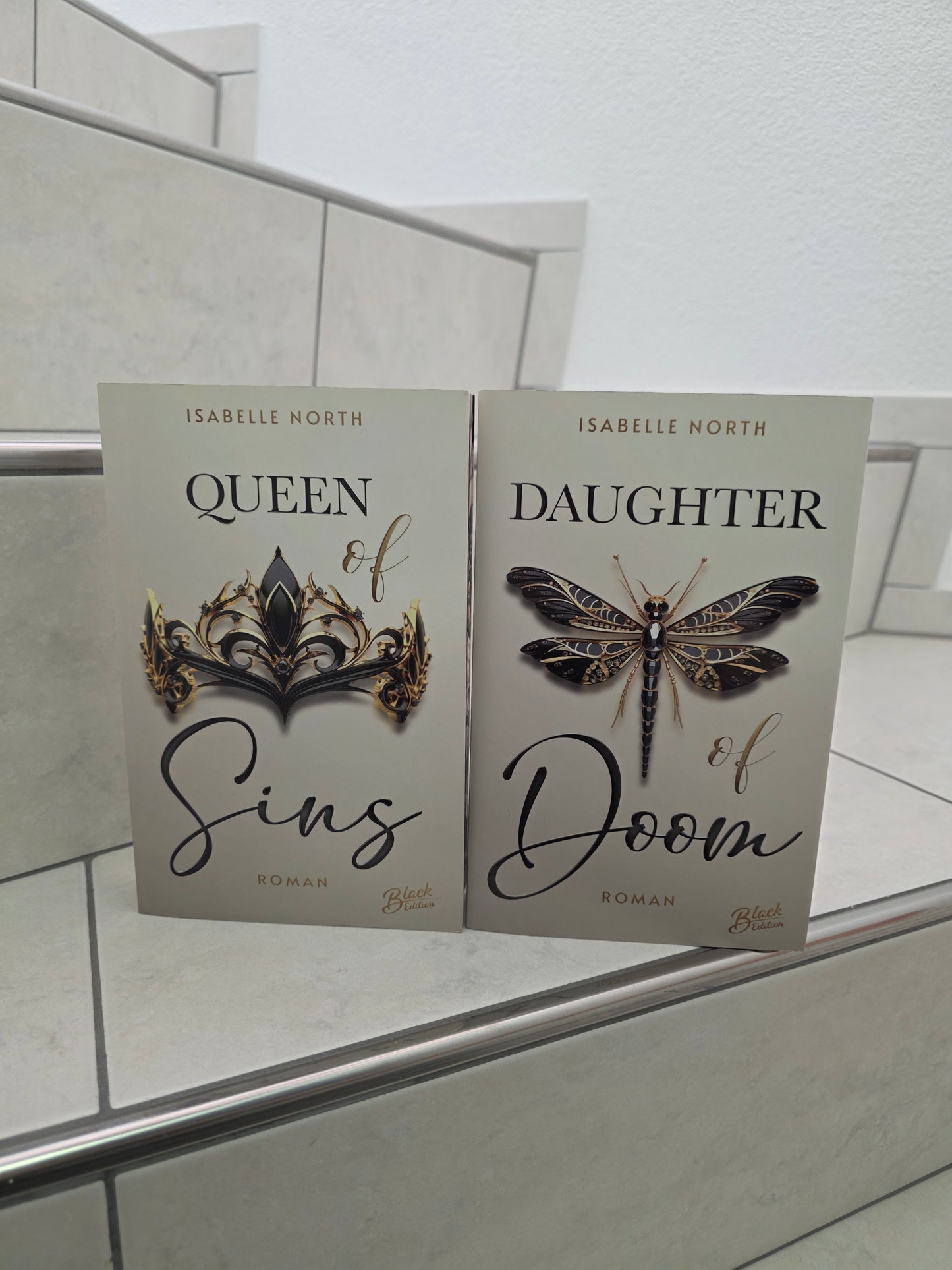 Queen of Sins 1&2 von Isabelle North
