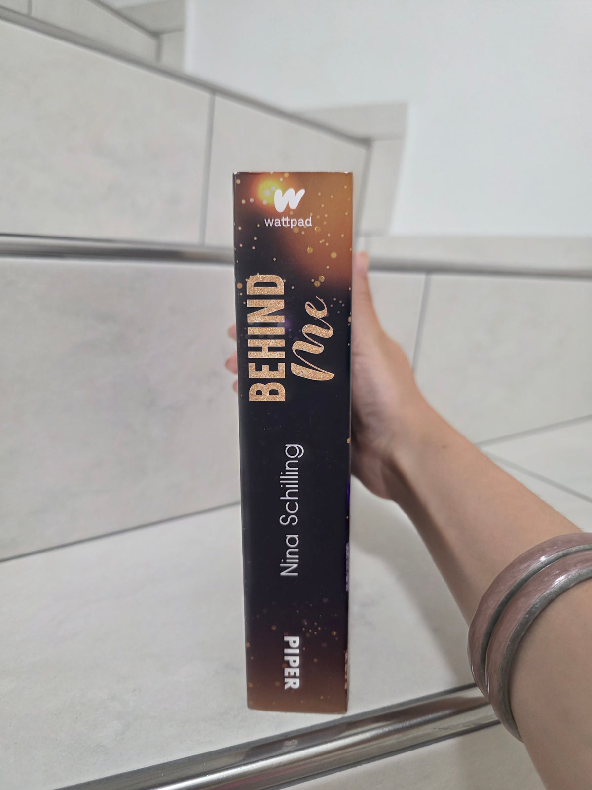 Behind Me von Nina Schilling