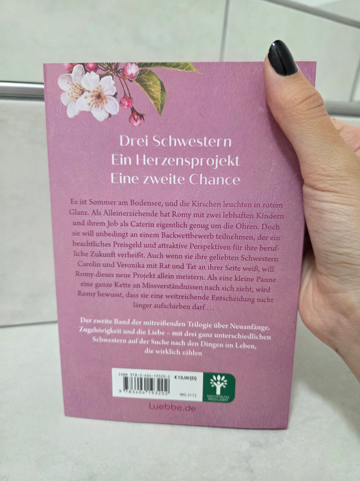 Zeit der Schwestern: Kirschsommer von Tanja Huthmacher