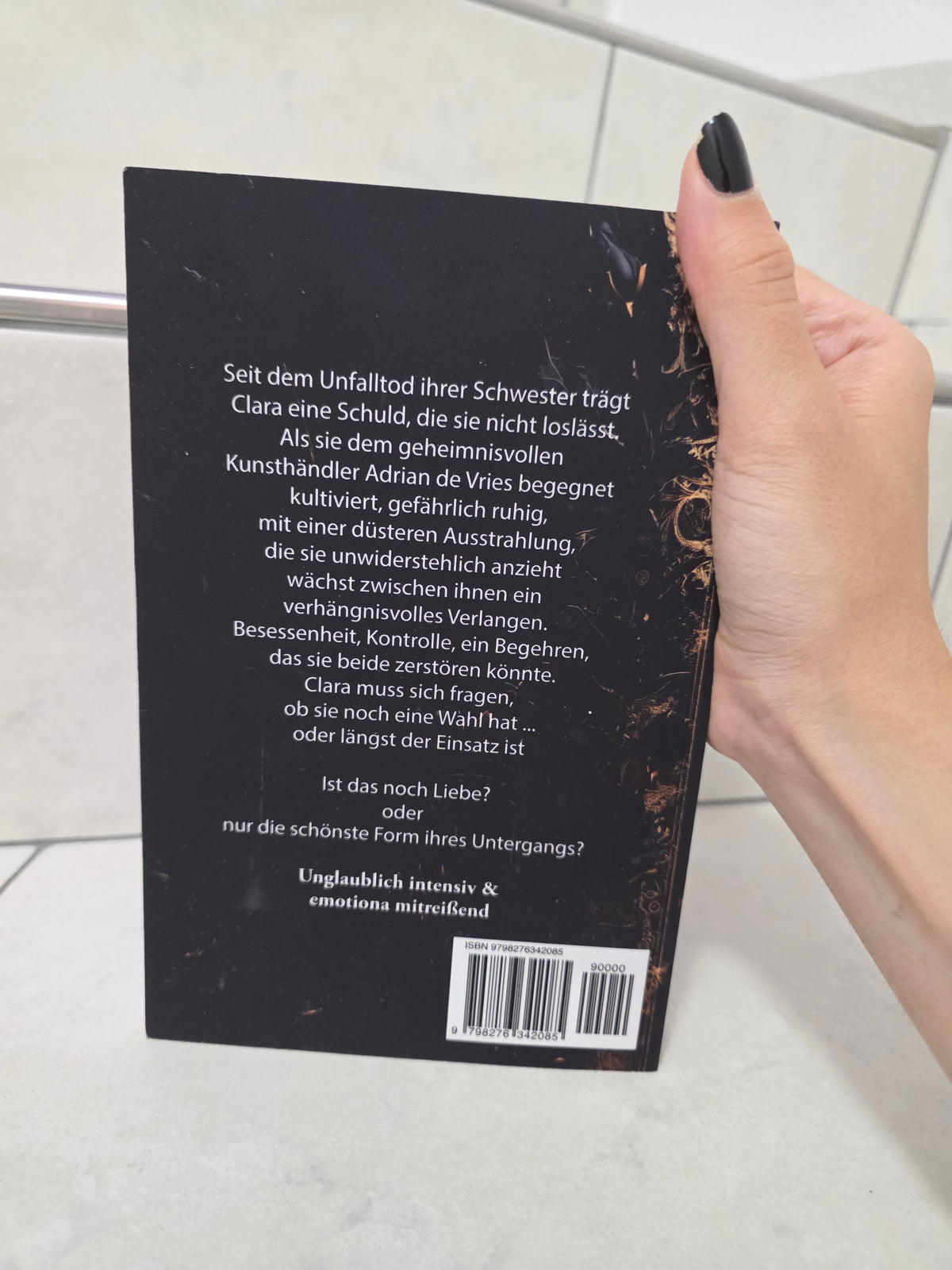 Sag, dass es Liebe ist von Lena Keller