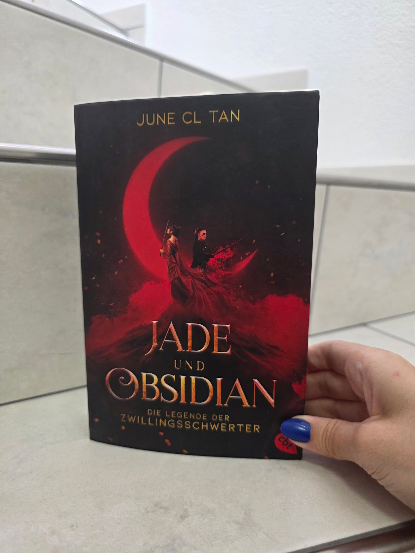 Jade und Obsidian von June CL Tan