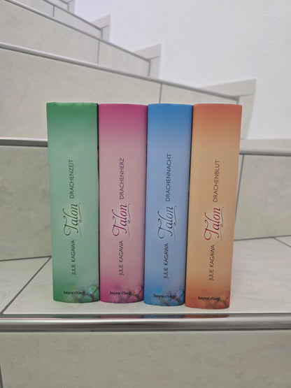 Talon Band 1-4 von Julie Kagawa