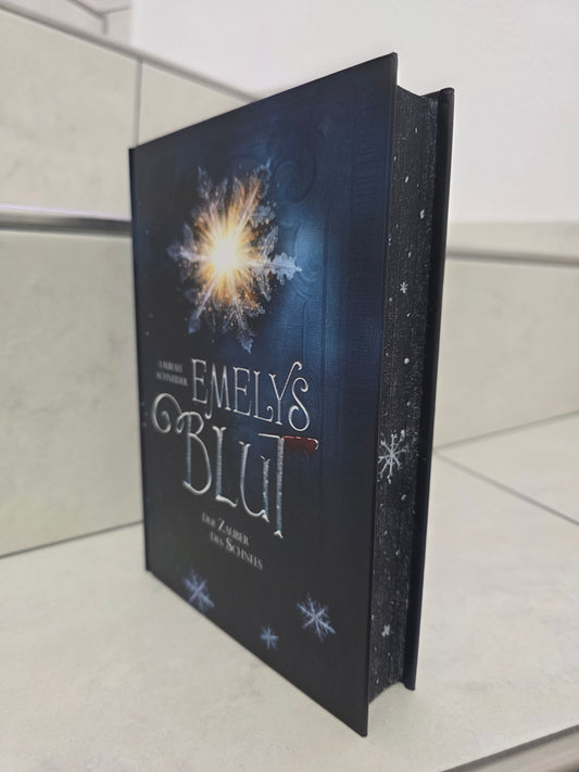 Emelys Blut: Der Zauber des Schnees von Laurah Schneider