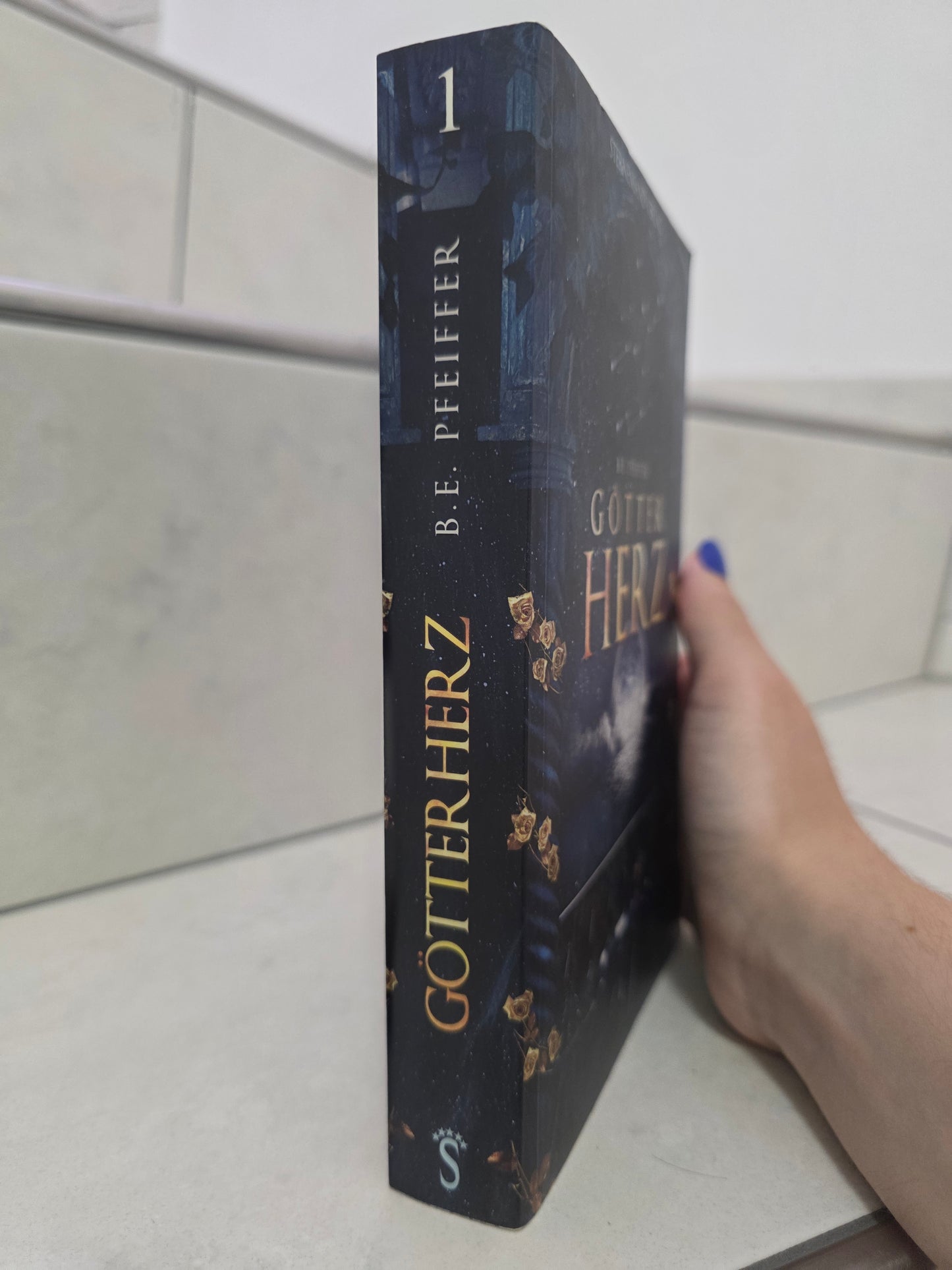 Götterherz von B. E. Pfeiffer