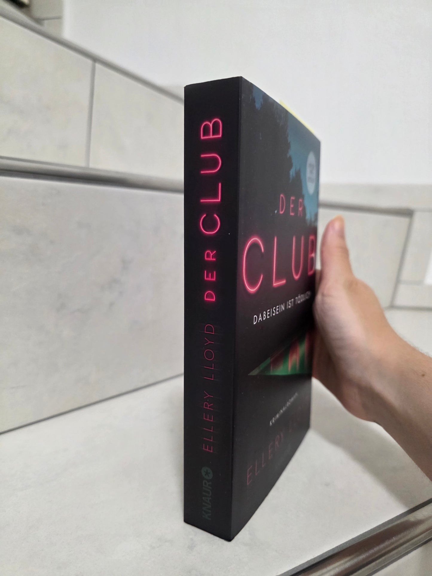 Der Club Dabeisein ist tödlich von Ellery Lloyd