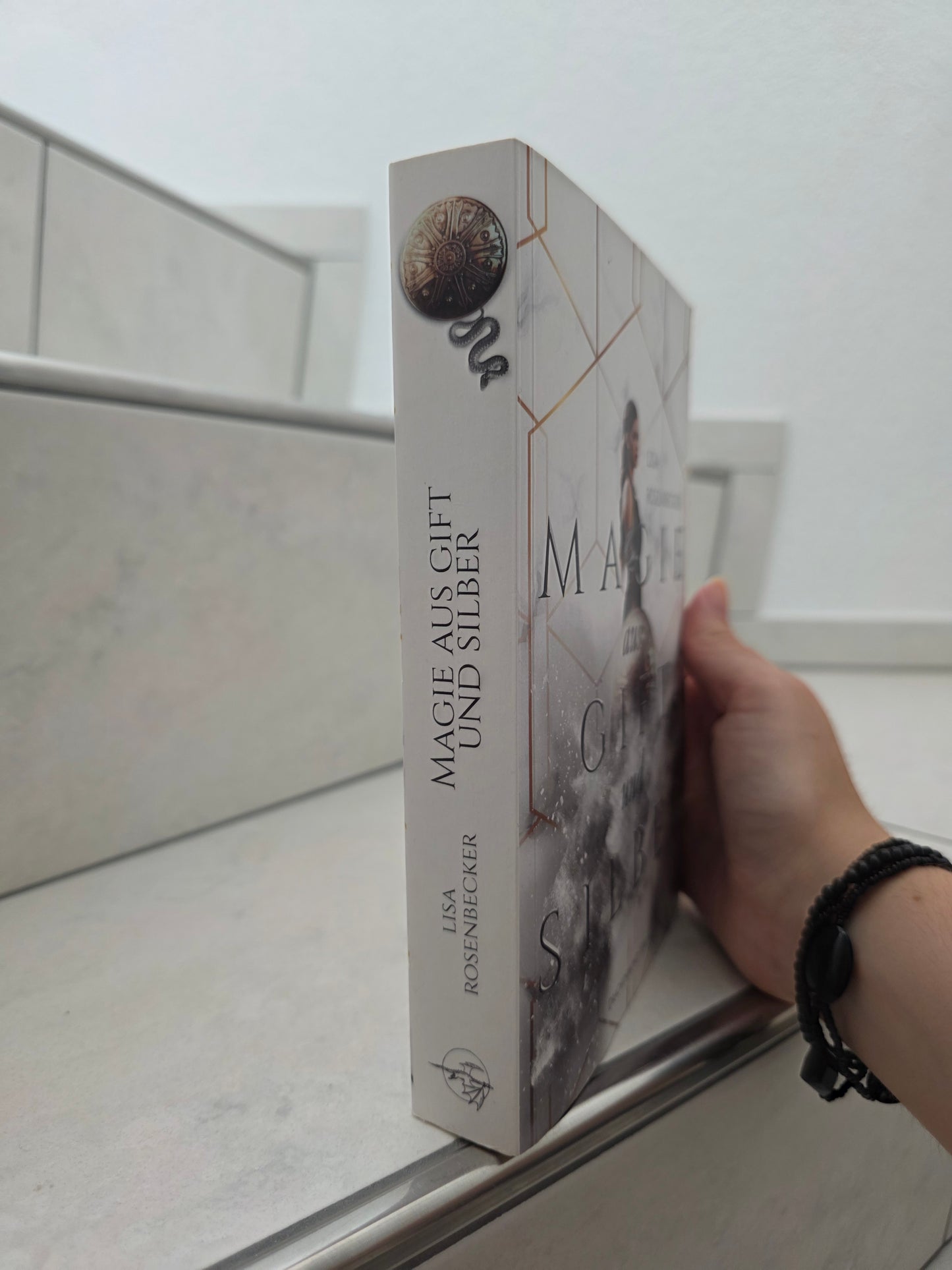 Magie aus Gift und Silber von Lisa Rosenbecker