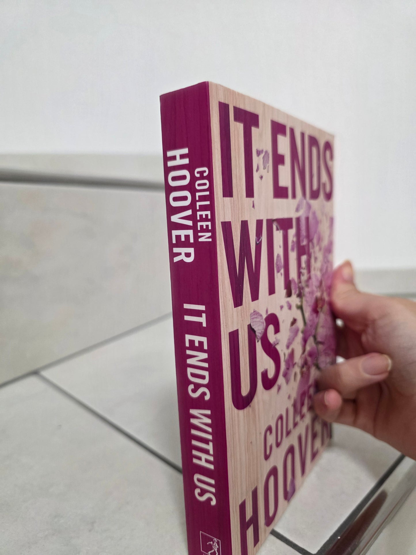 It ends with us by Colleen Hoover