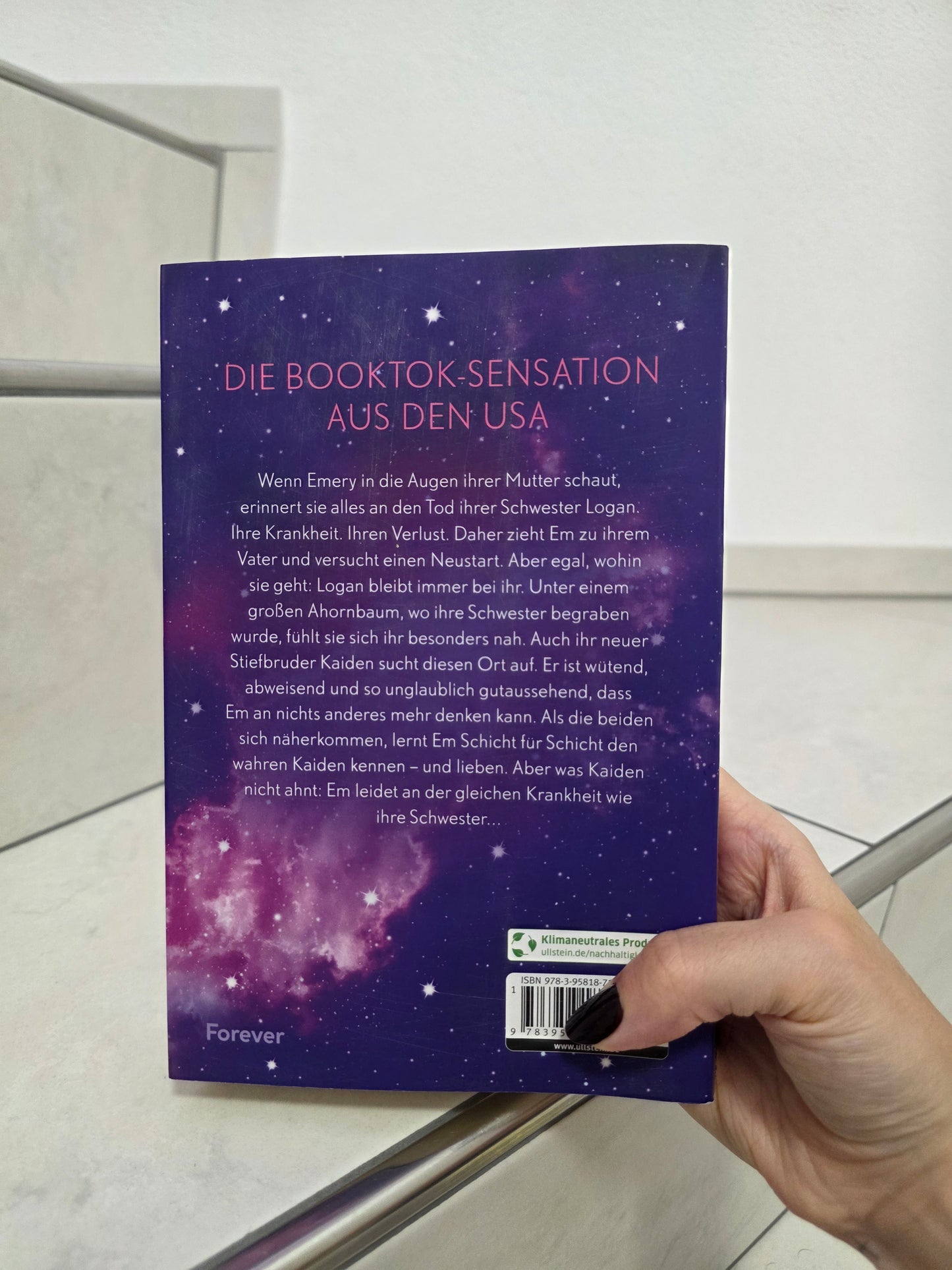 Vor uns die Dämmerung von B. Celeste