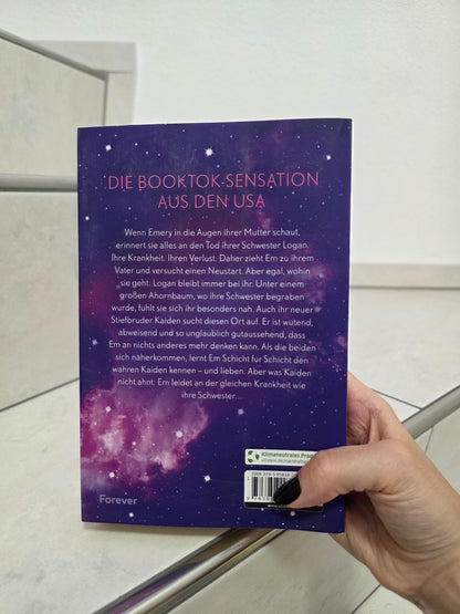 Vor uns die Dämmerung von B. Celeste