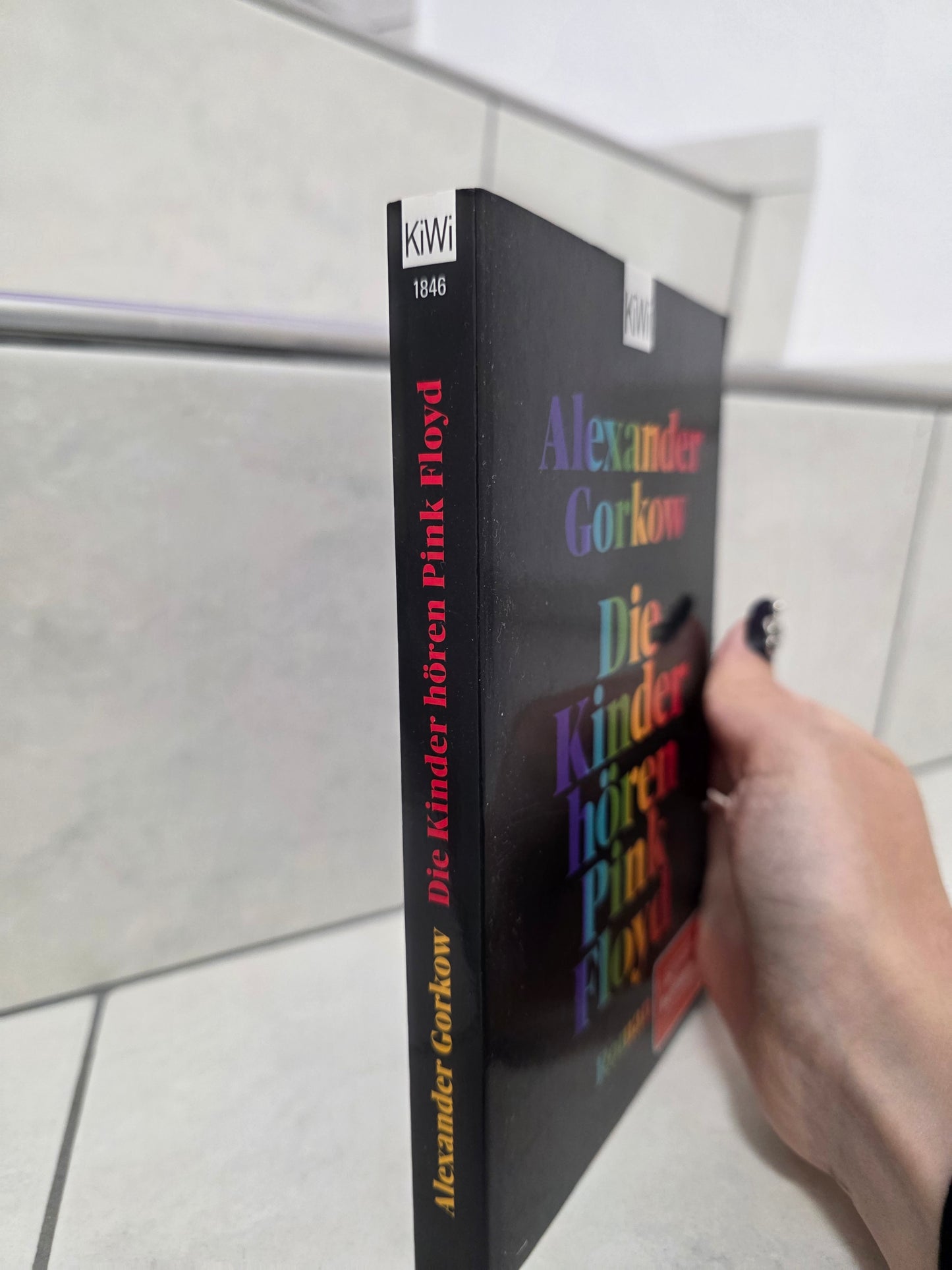 Die Kinder hören Pink Floyd von Alexander Gorkow