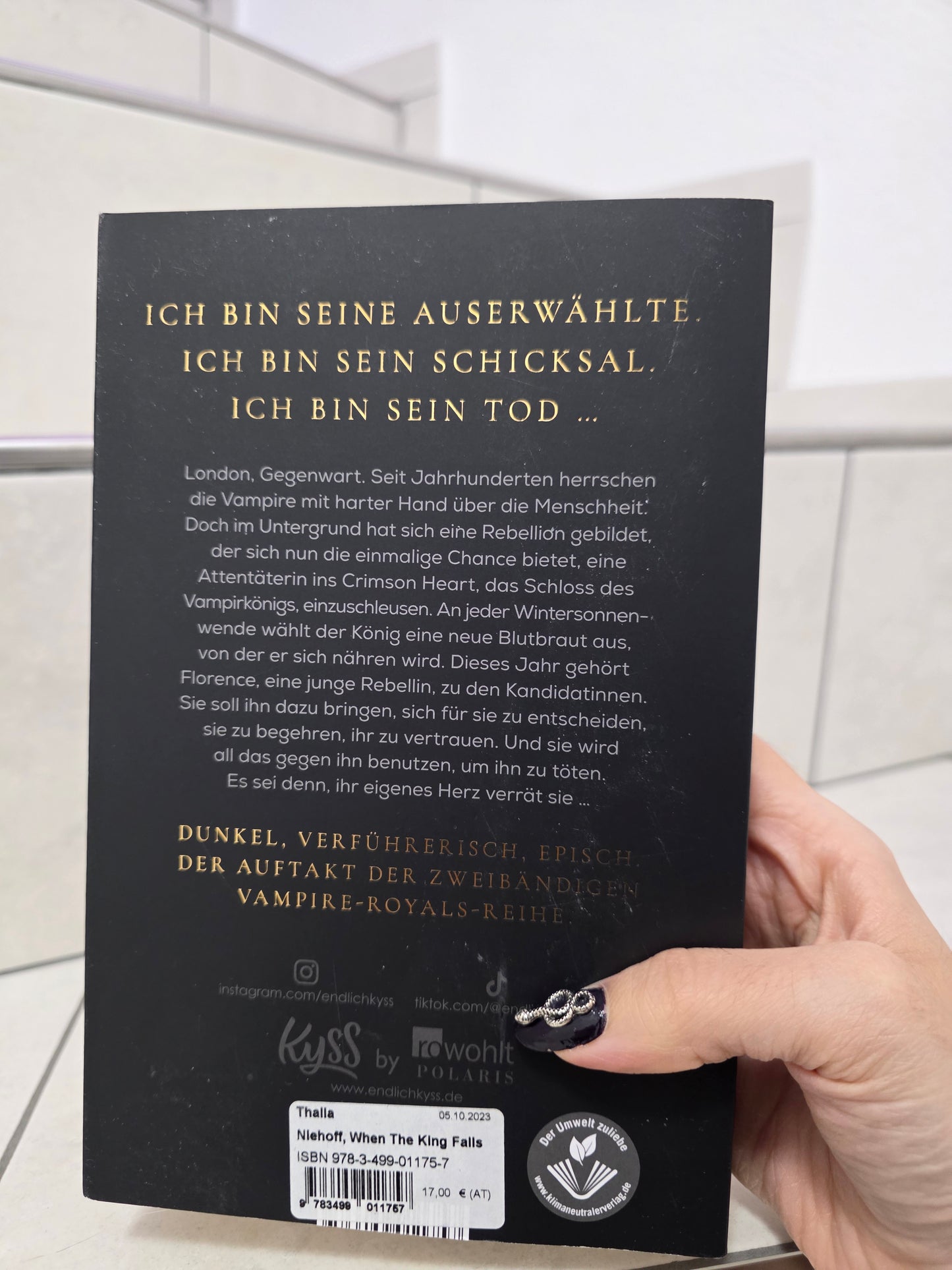 When the King falls von Marie Niehoff
