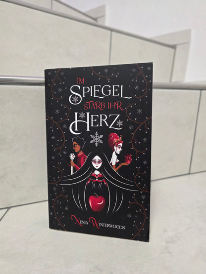 Im Spiegel starb ihr Herz von Xenia Winterwoods