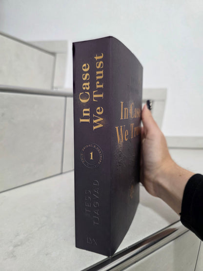 In Case We Trust von Tess Tjagvad