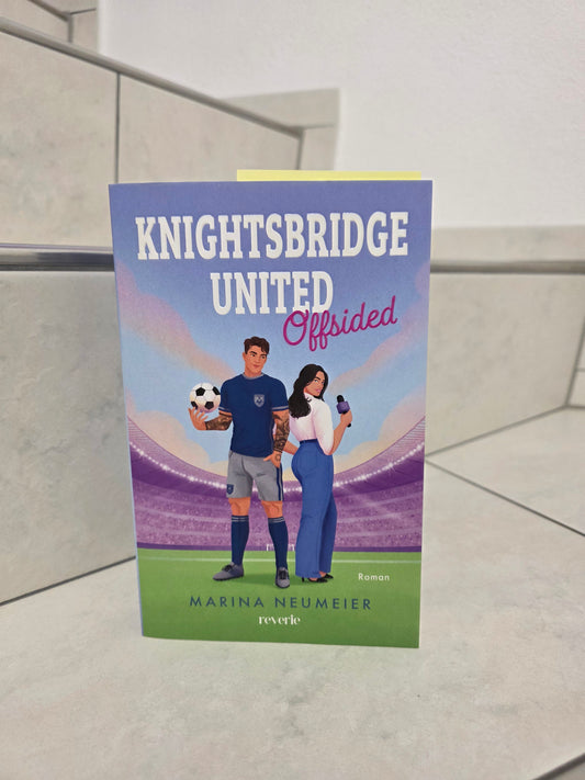 Knightsbridge United Offsided von Marina Neumeier