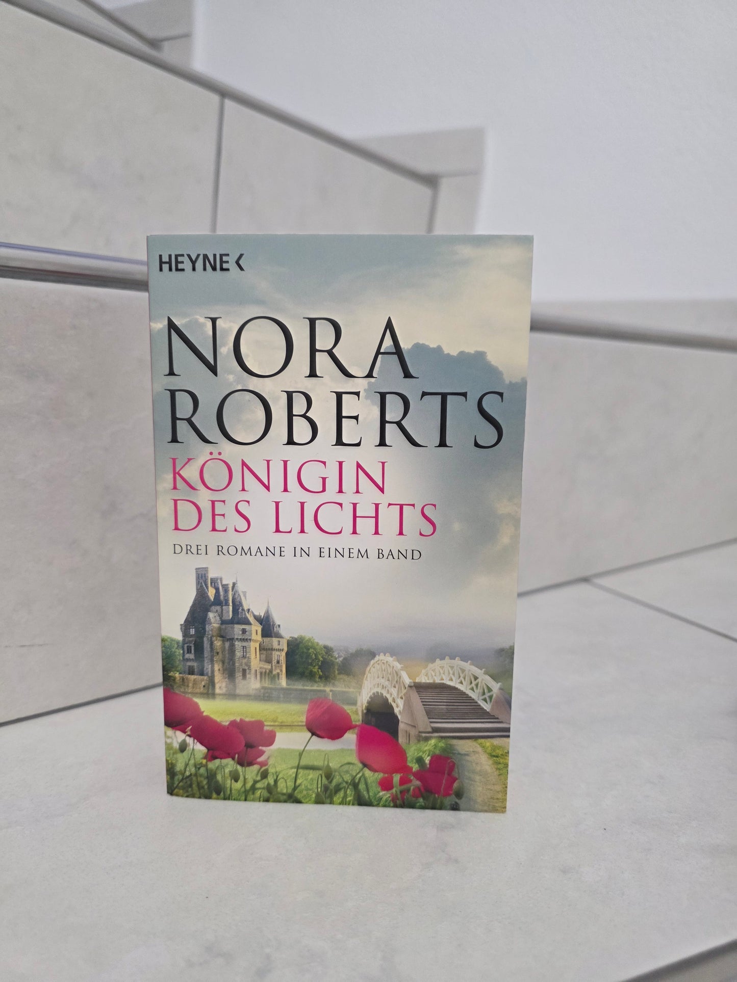 Königin des Lichts von Nora Roberts