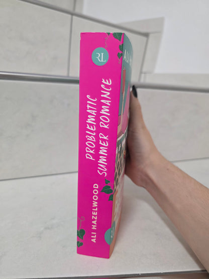 Problematic Summer Romance von Ali Hazelwood