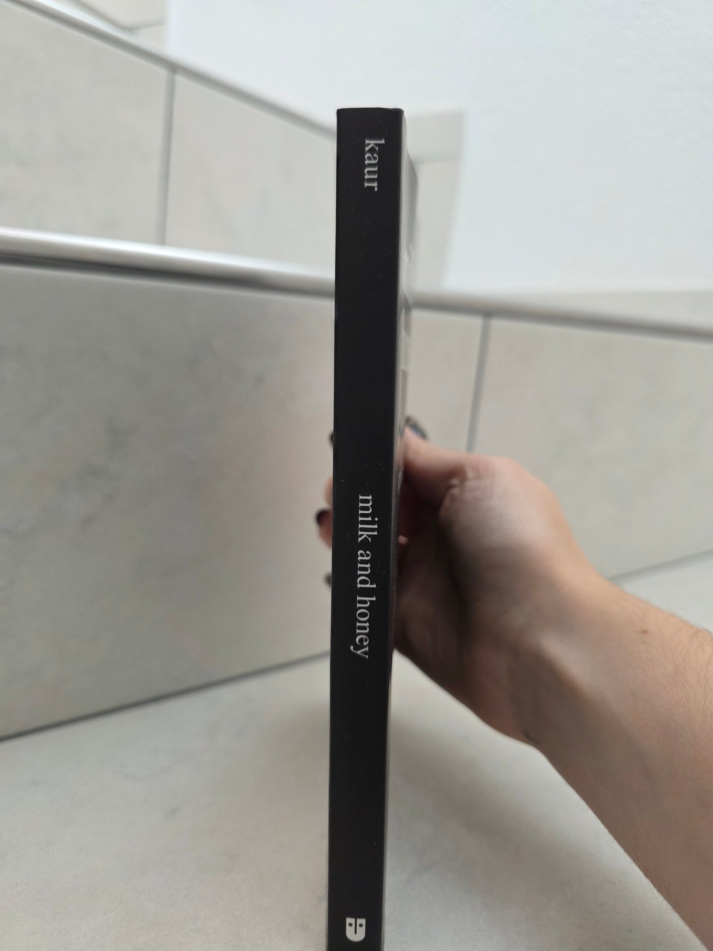 Milk & Honey by Rupi Kaur