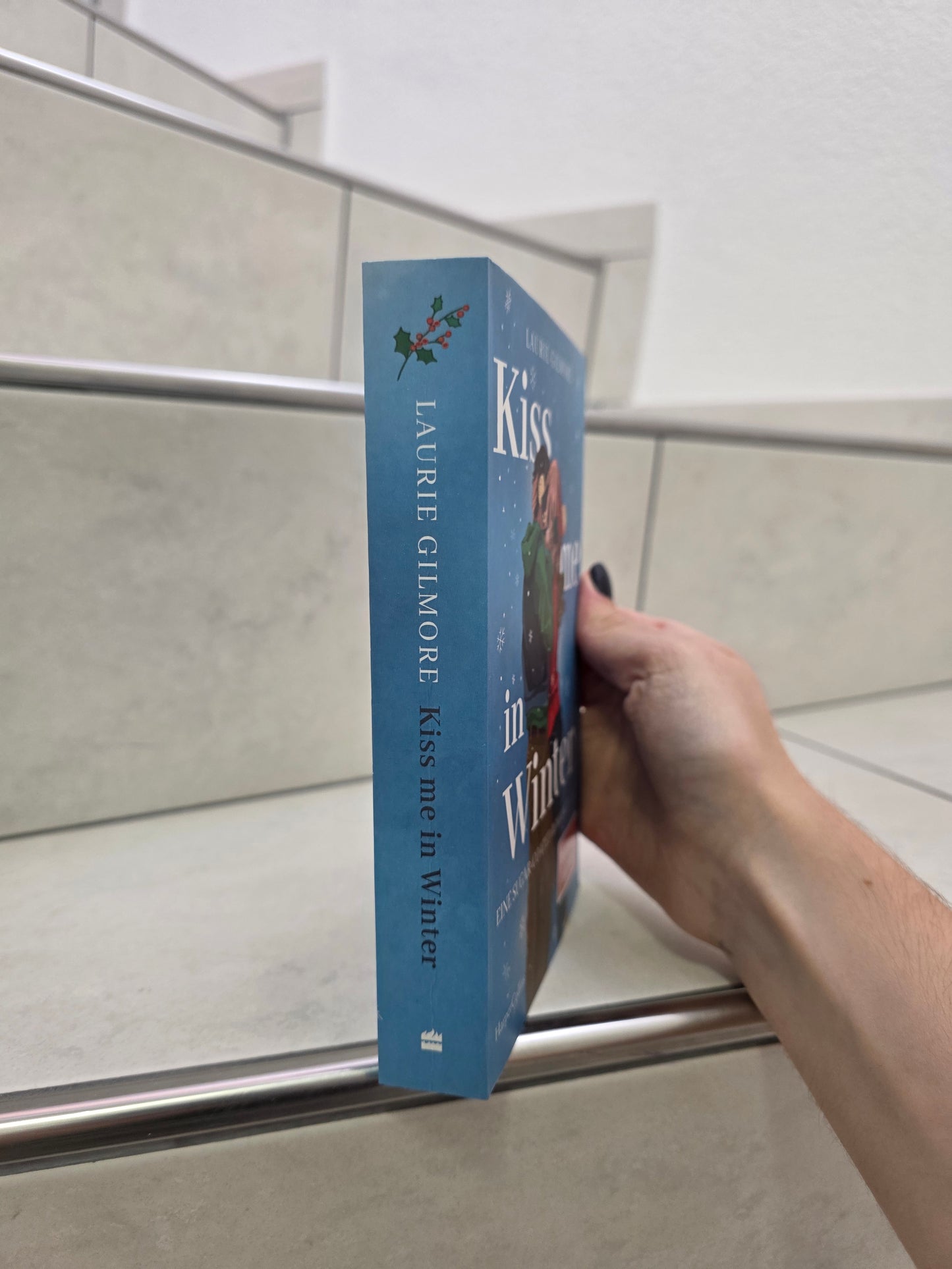 Kiss Me in Winter von Laurie Gilmore