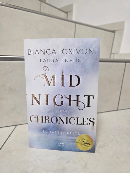Midnight Chronicles 1 von Bianca Iosivoni & Laura Kneidl