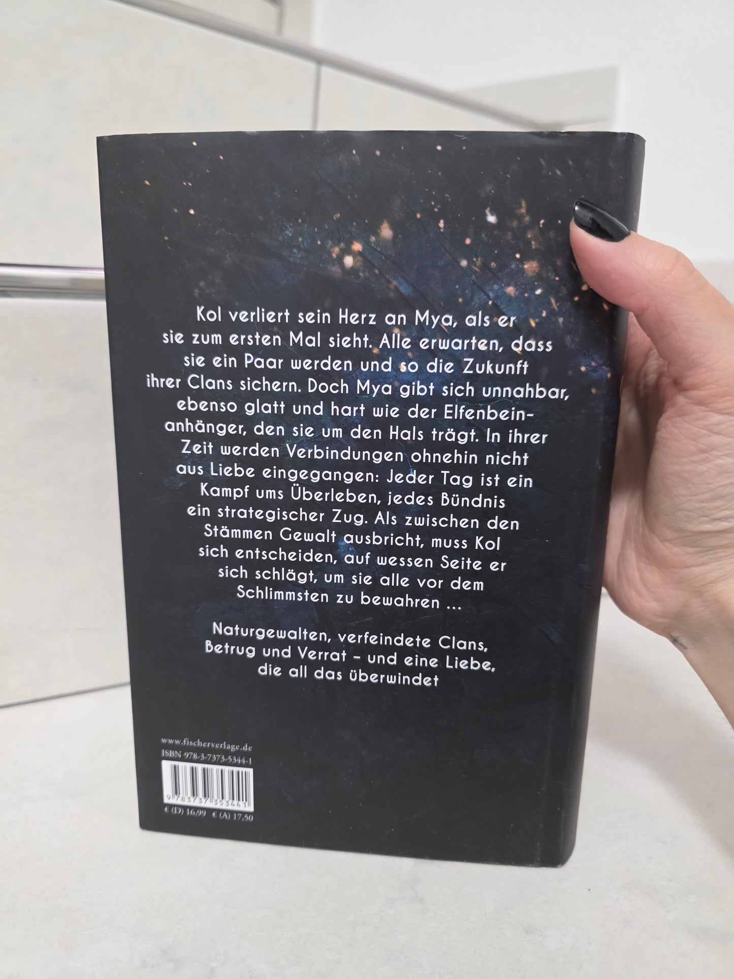 Ivory & Bone von Julie Eshbough