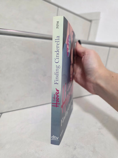 Finding Cinderella von Colleen Hoover