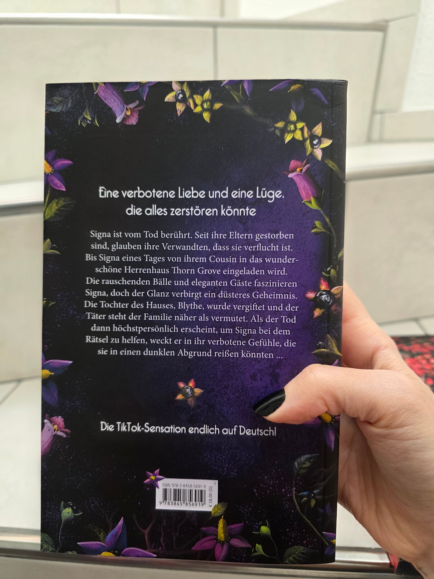 Belladonna & Foxglove von Adalyn Grace