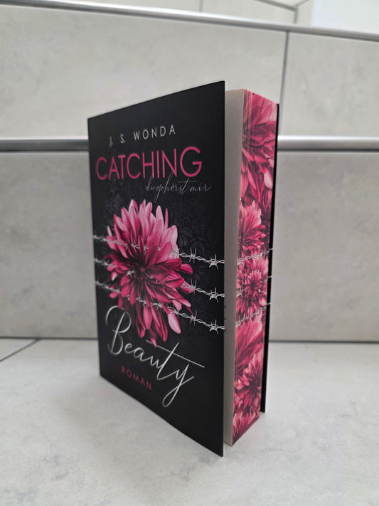 Catching Beauty von J.S. Wonda