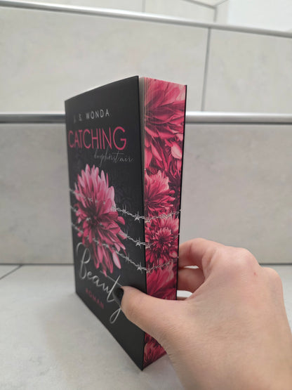 Catching Beauty von J.S. Wonda