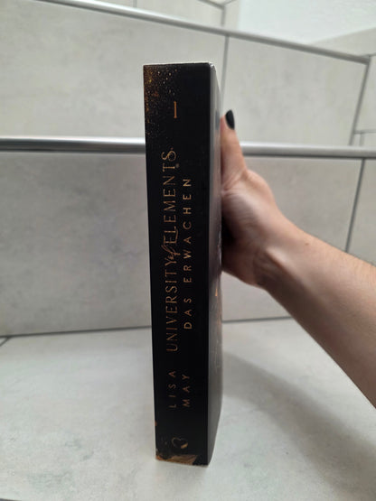 Davis University of Elements von Lisa May