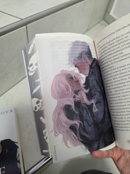 Leave Me Behind Set von K. M. Moronova