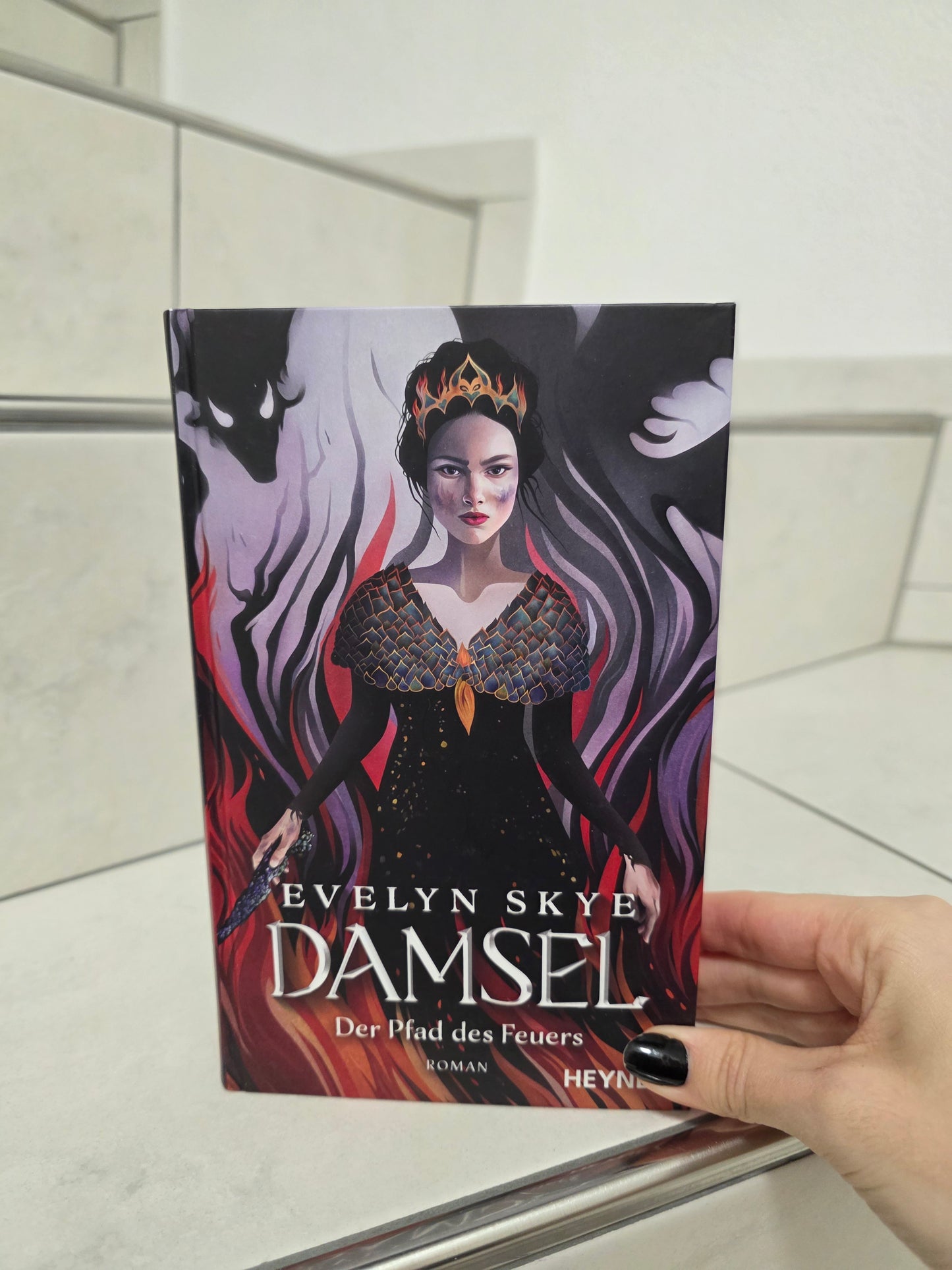 Damsel: Der Pfad des Feuers von Evelyn Skye