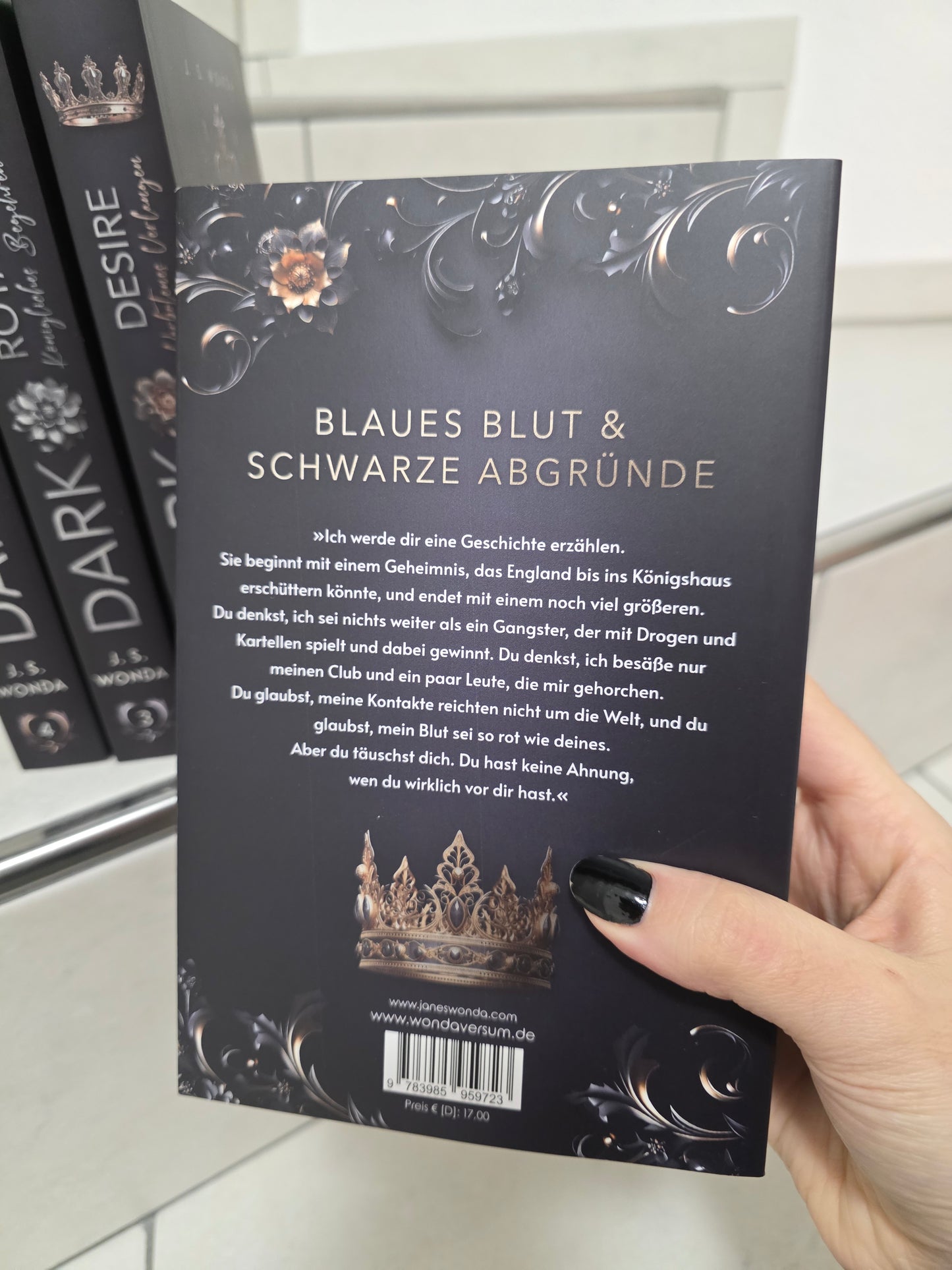 DARK 1-4 von J.S. Wonda