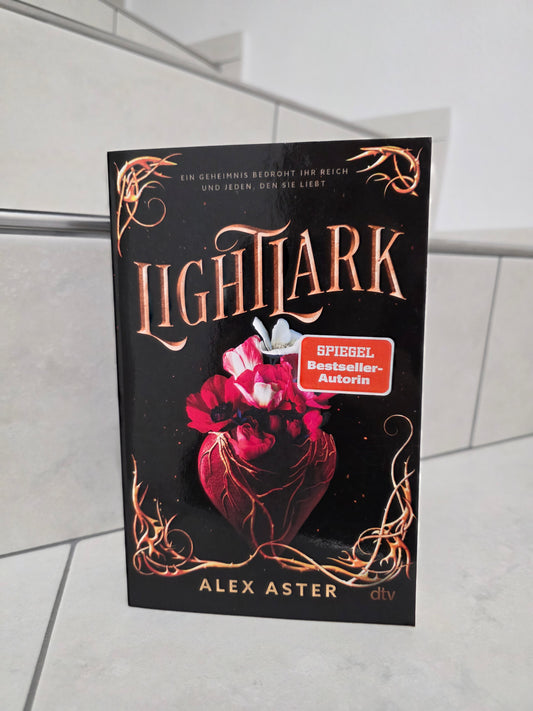 Lightlark von Alex Aster