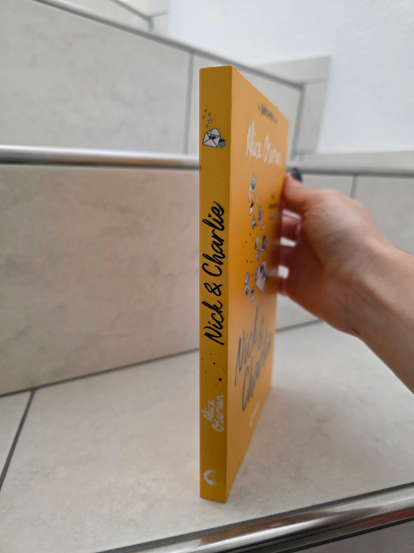 Nick & Charlie von Alice Oseman