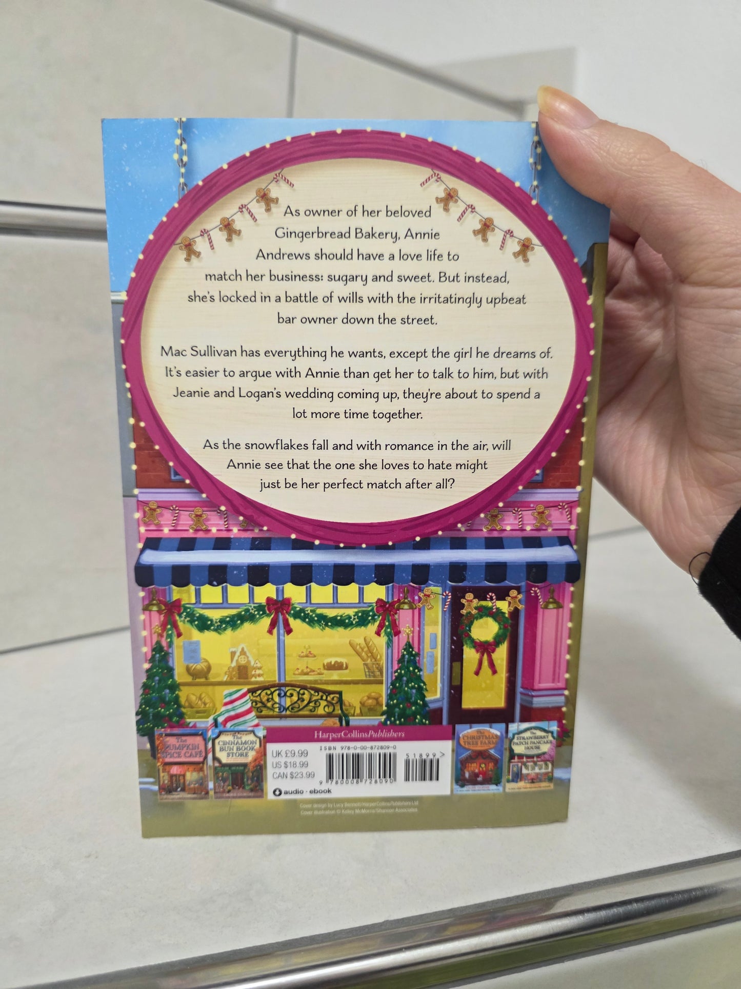 The Gingerbread Bakery by Laurie Gilmore