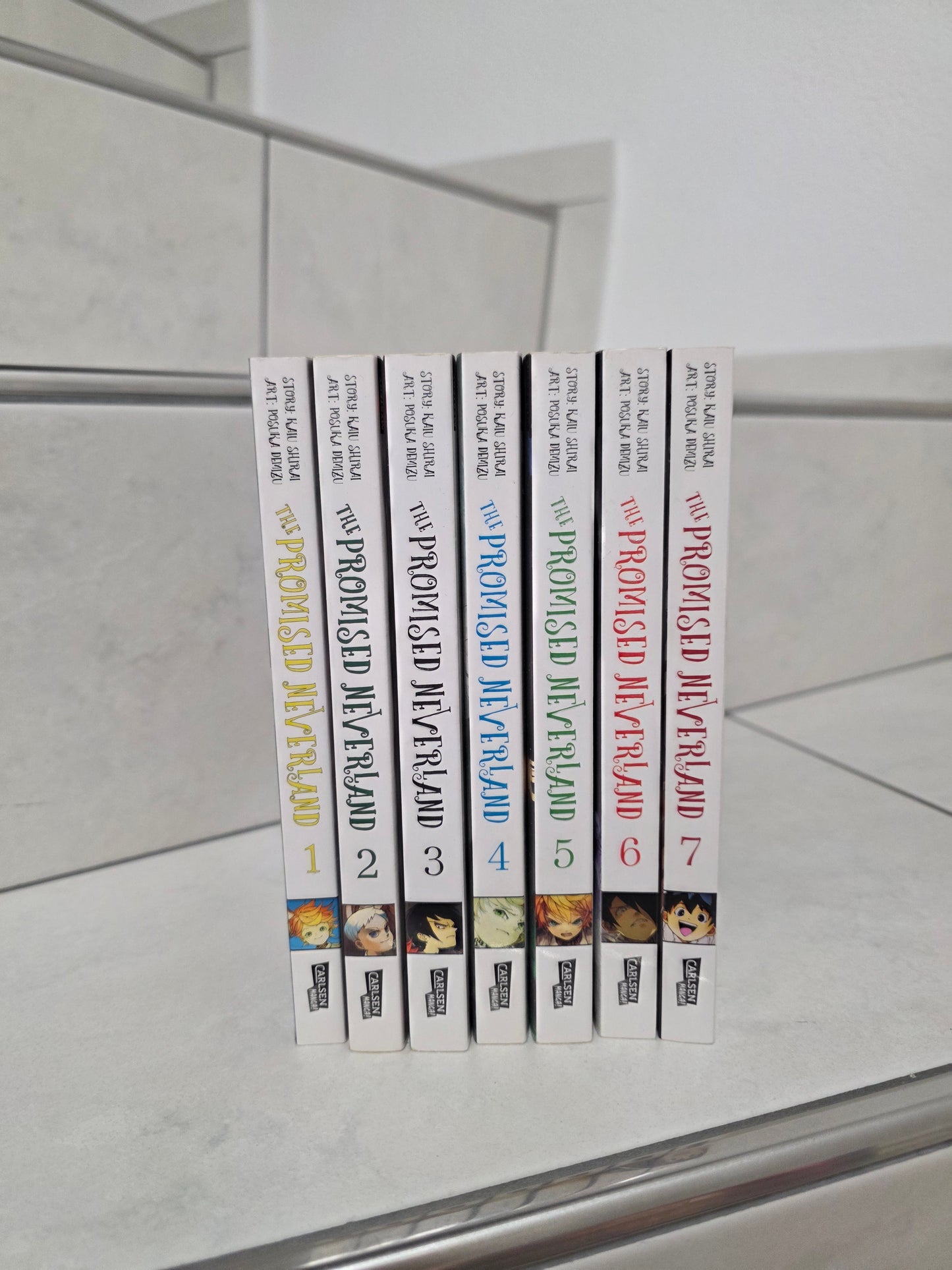 The Promised Neverland 1-7 von Kaiu Shirai, Posuka Demizu