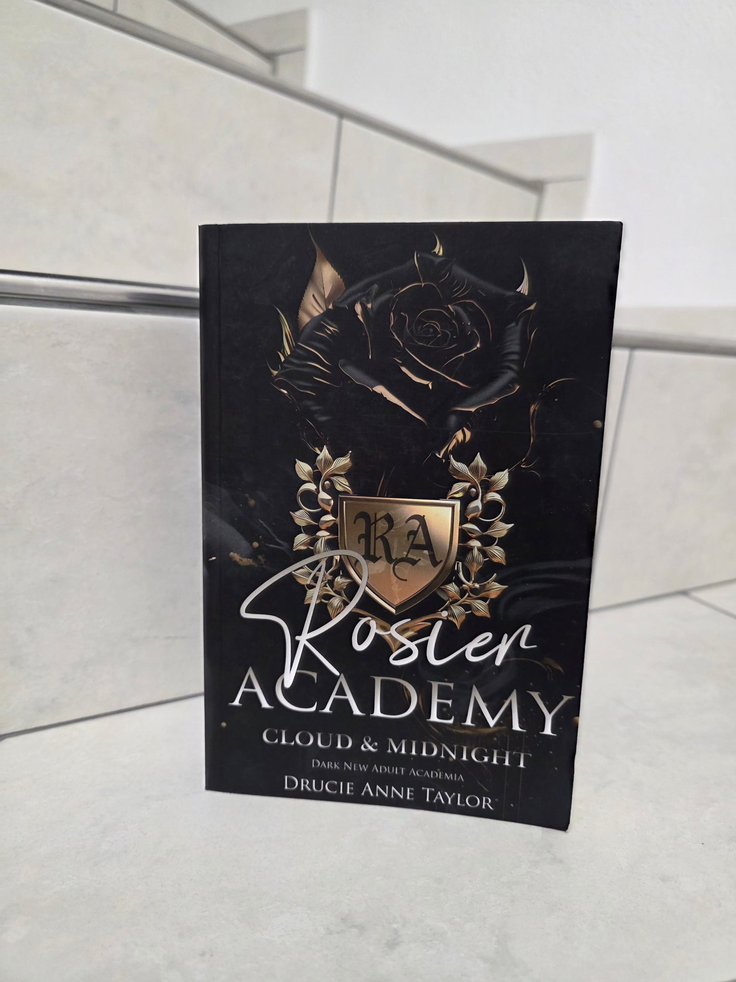 Rosier Academy von Drucie Anne Taylor
