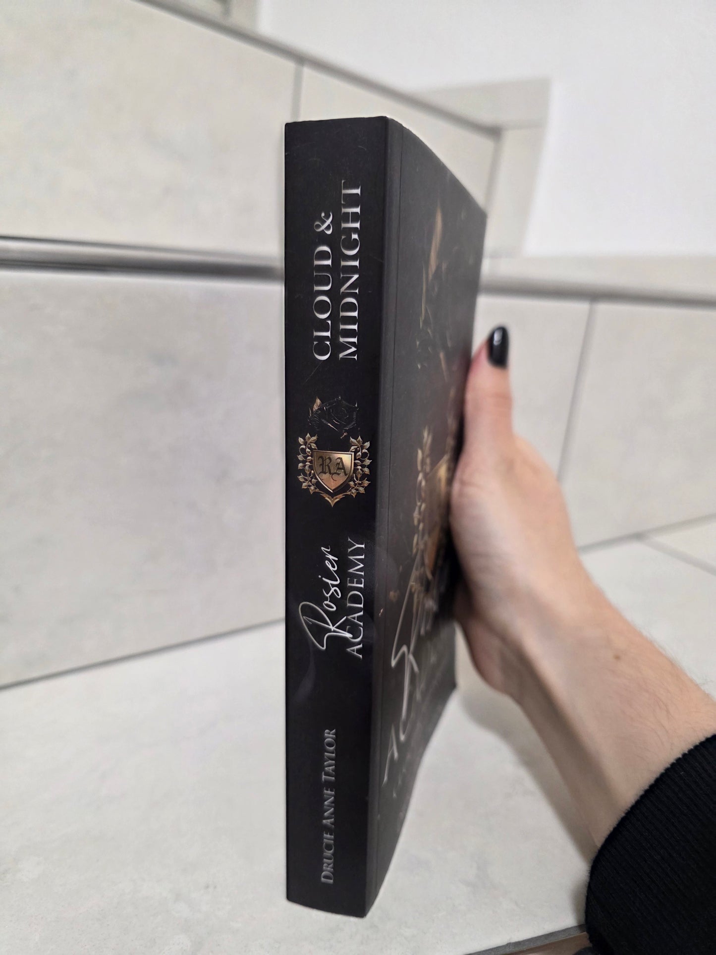 Rosier Academy von Drucie Anne Taylor