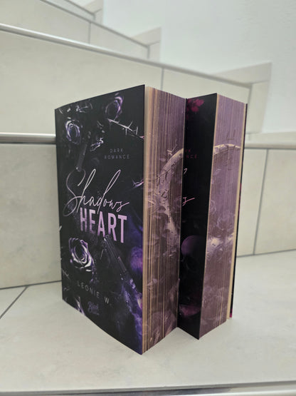 Shadows 1&2 von Leonie W.