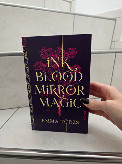Ink Blood Mirror Magic von Emma Törzs