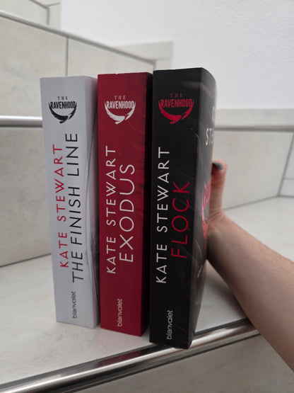 The Ravenhood 1-3 von Kate Stewart