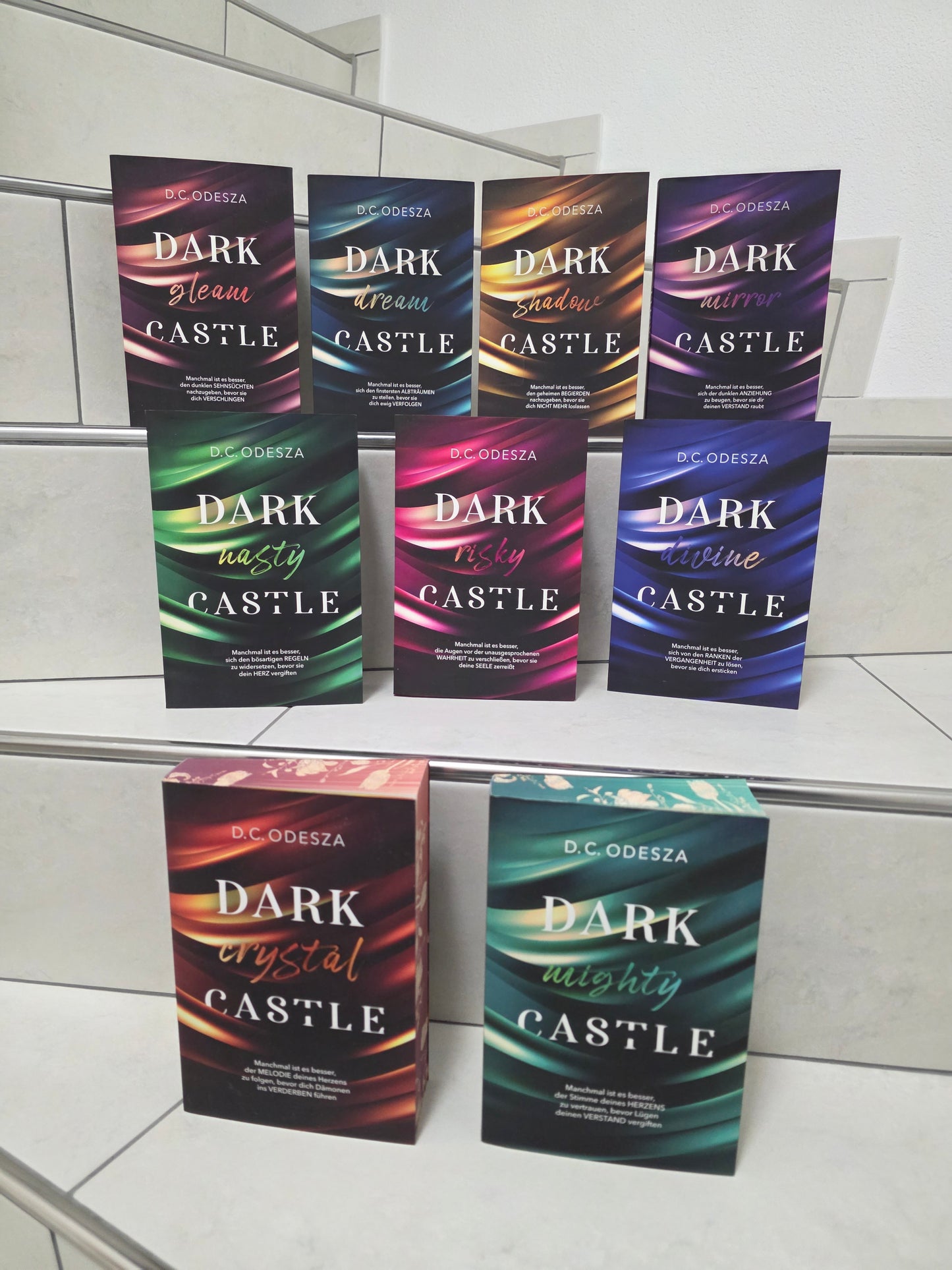 Dark Castle Reihe 1-9 von D.C. Odesza