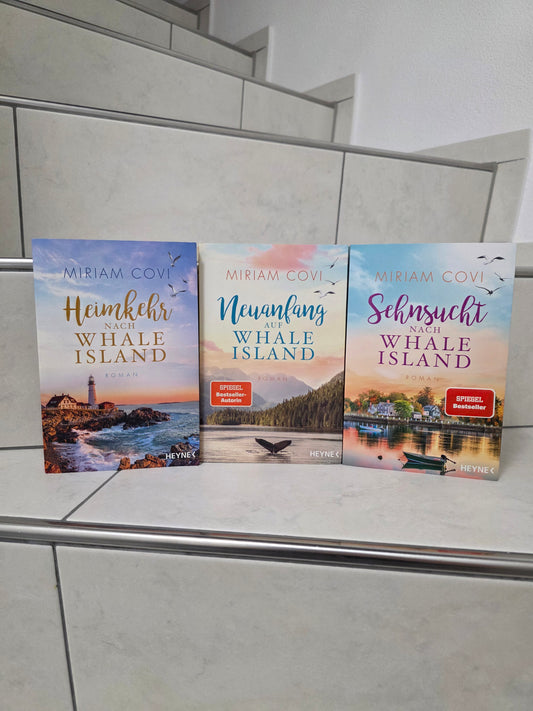 Whale Island 1-3 von Miriam Covi