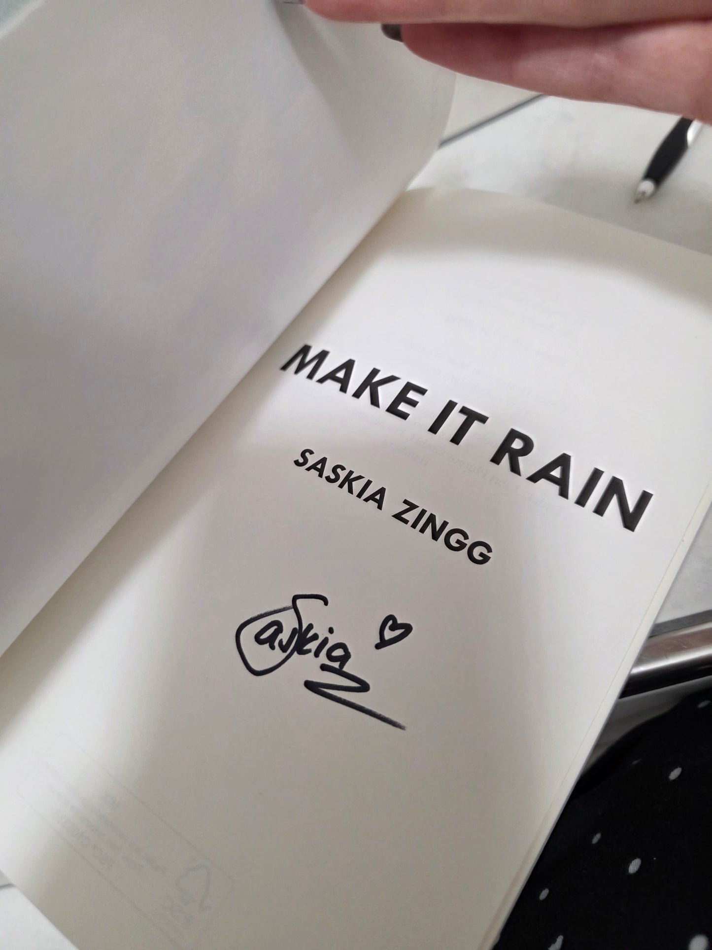 Make It Rain von Saskia Zingg