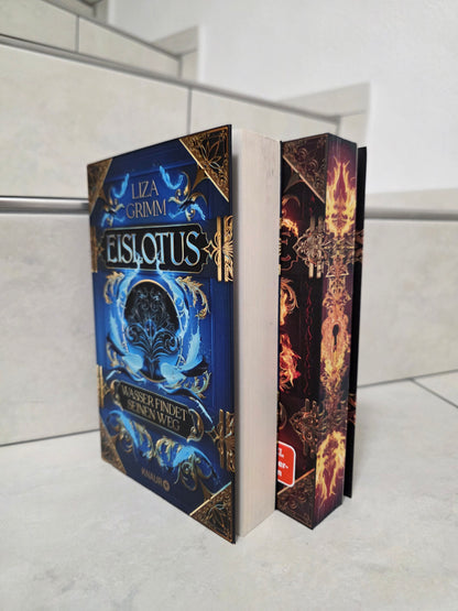 Eislotus & Feuerlilie von Liz Grimm