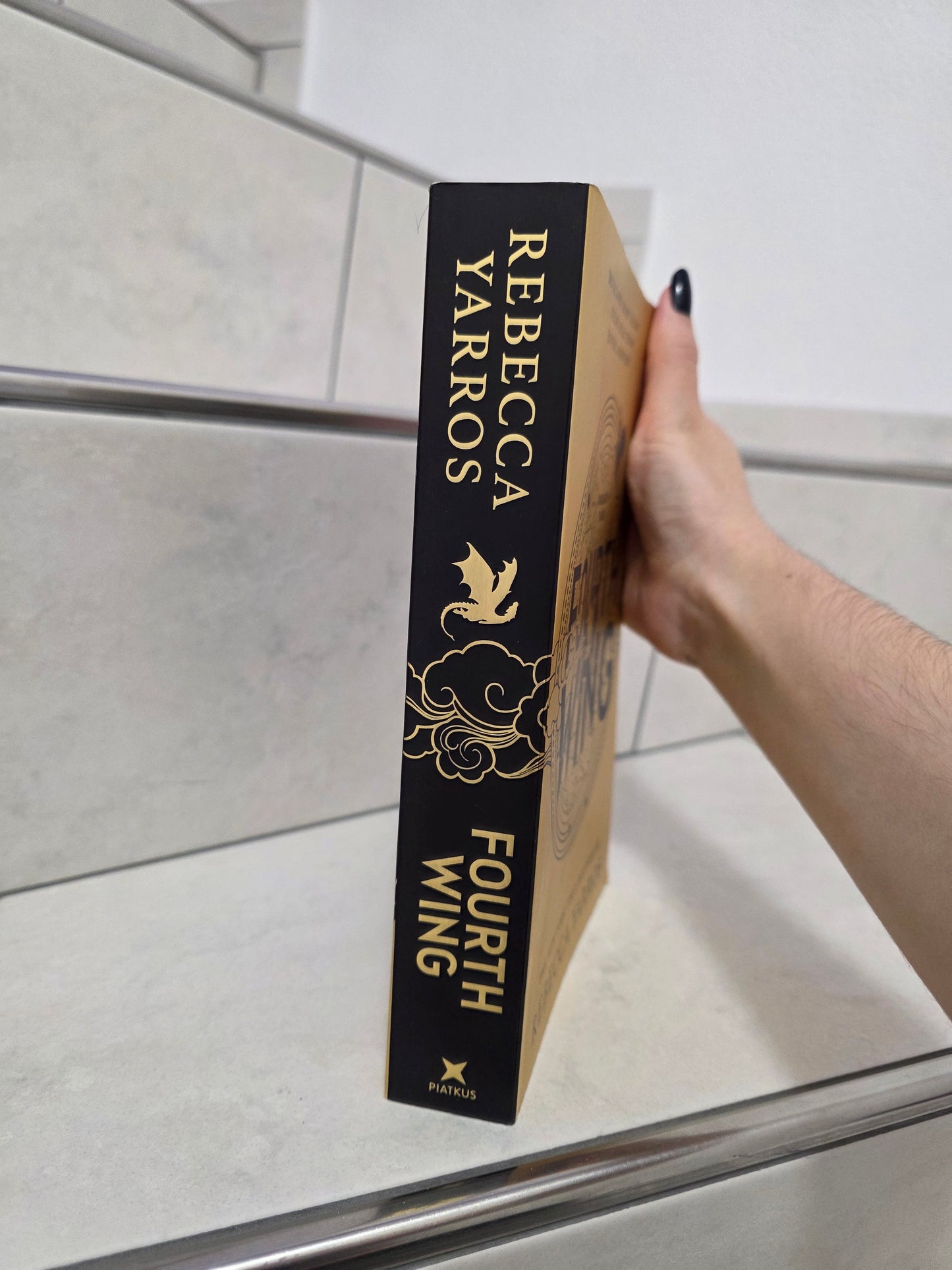 Fourth Wing by Rebecca Yarros