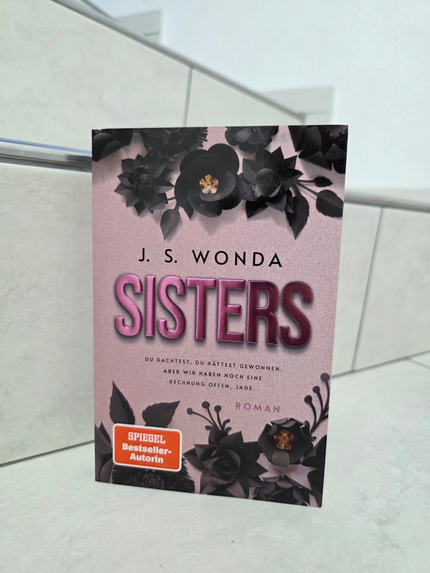 Sisters von J.S. Wonda